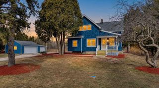 1436 W Fiesta LANE, Mequon, WI 53092