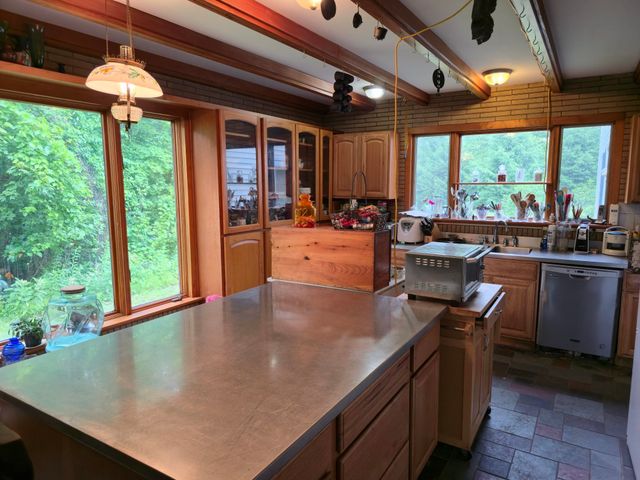 15 Old Pine Tree Cemetery Road, Lebanon, NH 03784