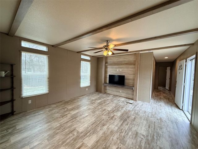 821 Quail Run, Seven Points, TX 75143