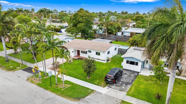 1419 Harding St, Hollywood, FL 33020