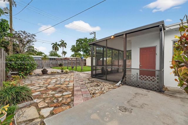 1419 Harding St, Hollywood, FL 33020