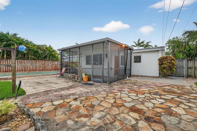 1419 Harding St, Hollywood, FL 33020