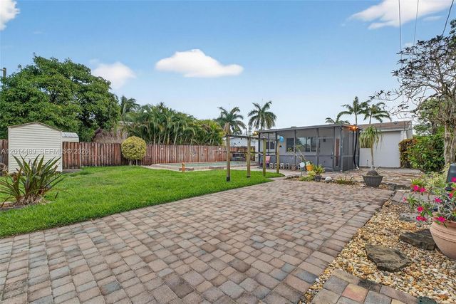 1419 Harding St, Hollywood, FL 33020
