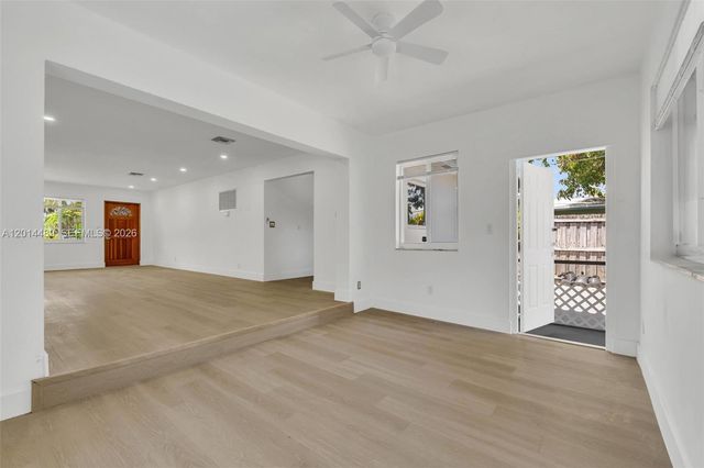 1419 Harding St, Hollywood, FL 33020