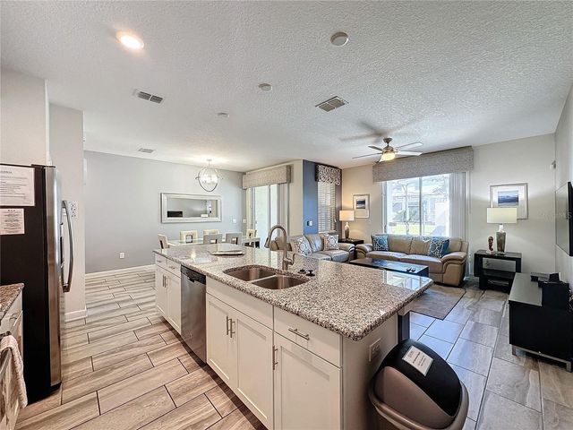 9043 DOGLEG DRIVE, Davenport, FL 33896