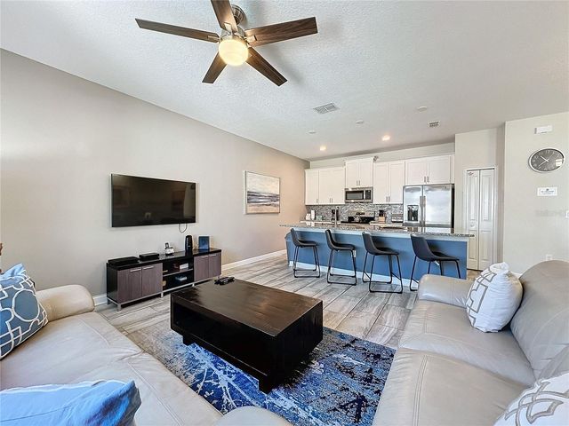 9043 DOGLEG DRIVE, Davenport, FL 33896