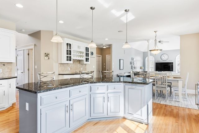 43 Lenox Drive, Franklin, MA 02038