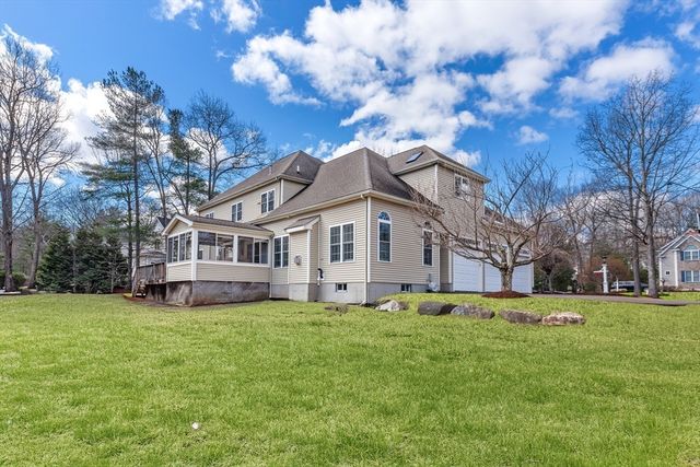 43 Lenox Drive, Franklin, MA 02038