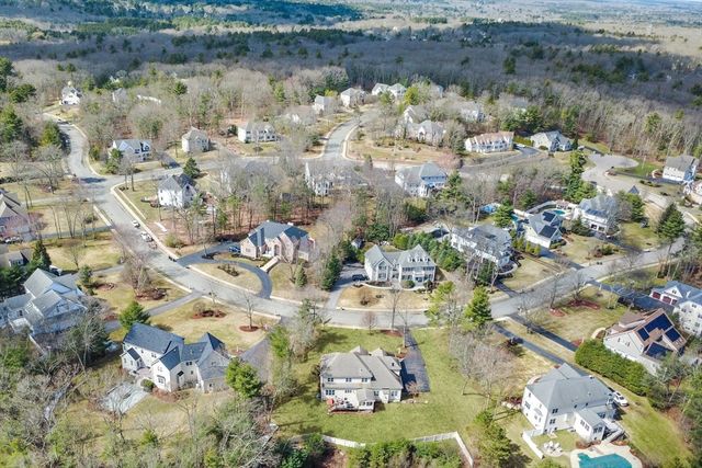 43 Lenox Drive, Franklin, MA 02038