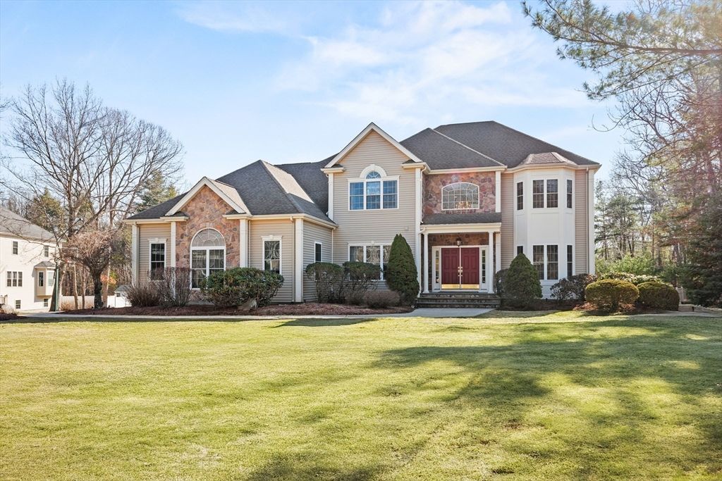 43 Lenox Drive, Franklin, MA 02038