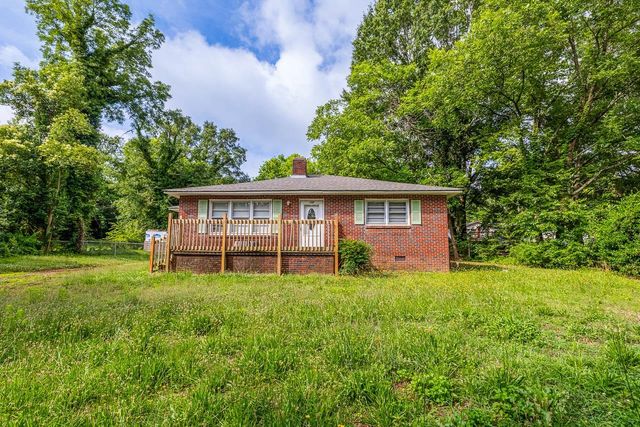 157 Hampton Street, Wellford, SC 29385
