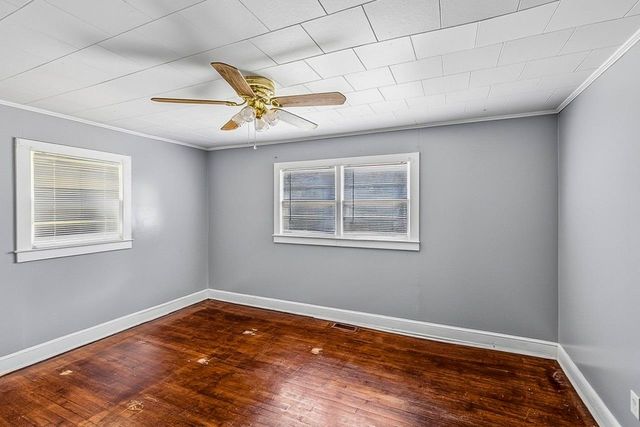 157 Hampton Street, Wellford, SC 29385