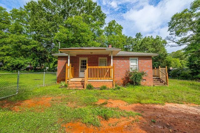 157 Hampton Street, Wellford, SC 29385