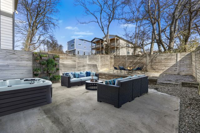 3835 Dr Walter S Davis Blvd, Nashville, TN 37209