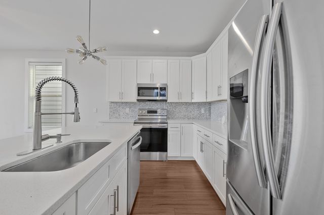 3835 Dr Walter S Davis Blvd, Nashville, TN 37209