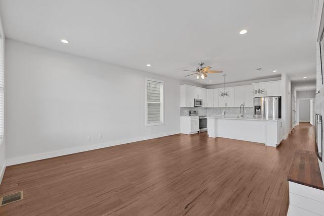 3835 Dr Walter S Davis Blvd, Nashville, TN 37209