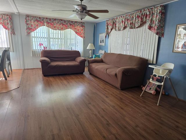 7 Madrid Lane, Port St. Lucie, FL 34952