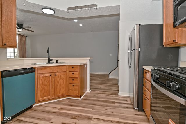 11437 Enclave Boulevard, Fishers, IN 46038