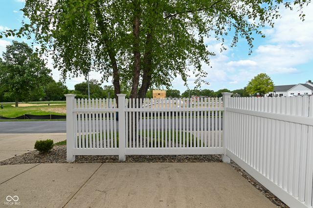 11437 Enclave Boulevard, Fishers, IN 46038