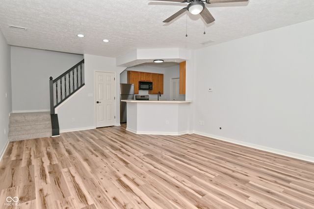 11437 Enclave Boulevard, Fishers, IN 46038