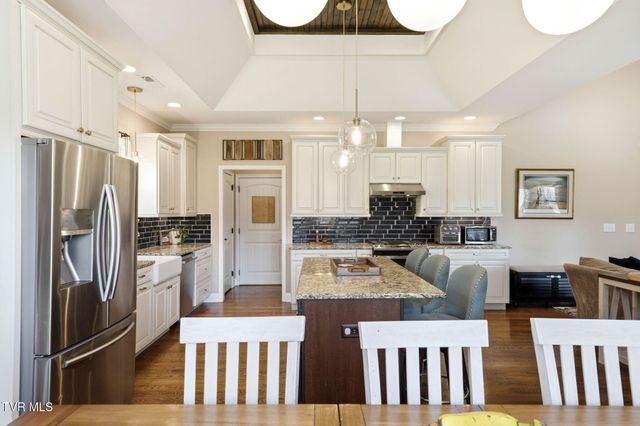 425 Settlers Way, Gray, TN 37615