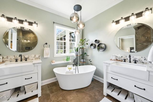 425 Settlers Way, Gray, TN 37615