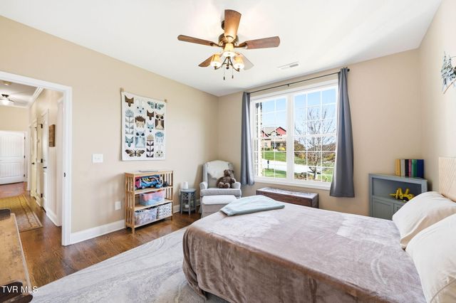 425 Settlers Way, Gray, TN 37615