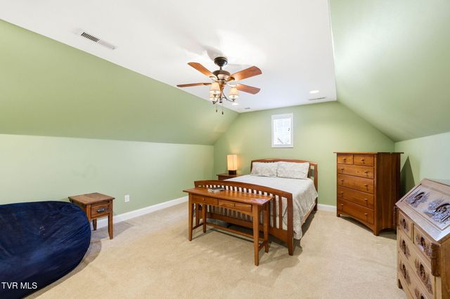 425 Settlers Way, Gray, TN 37615