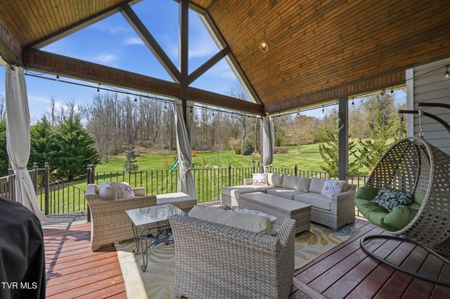 425 Settlers Way, Gray, TN 37615