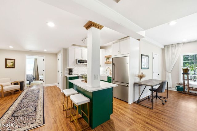 425 Settlers Way, Gray, TN 37615