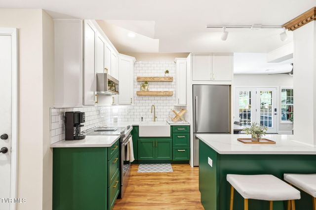 425 Settlers Way, Gray, TN 37615