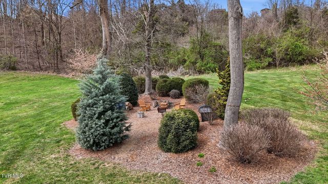 425 Settlers Way, Gray, TN 37615