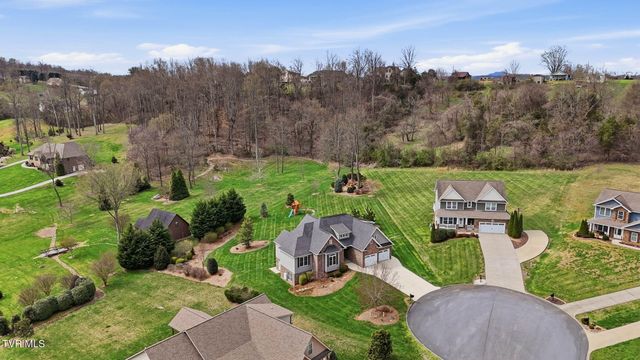 425 Settlers Way, Gray, TN 37615