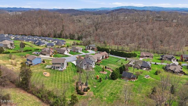 425 Settlers Way, Gray, TN 37615