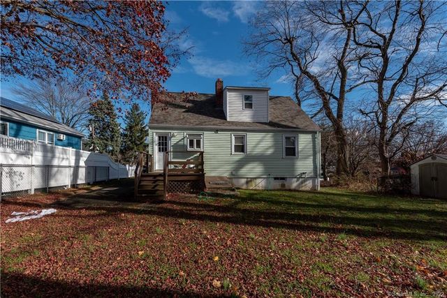 25 Myron Avenue, Bridgeport, CT 06606