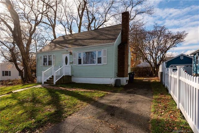 25 Myron Avenue, Bridgeport, CT 06606