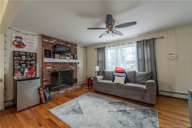 25 Myron Avenue, Bridgeport, CT 06606