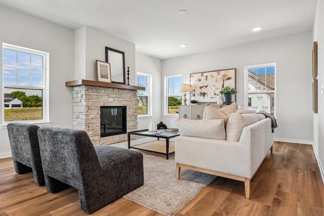 9901 N Migratory LANE, Mequon, WI 53097