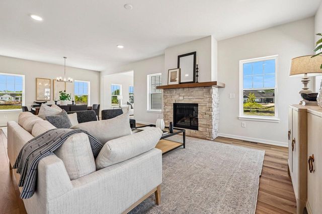 9901 N Migratory LANE, Mequon, WI 53097