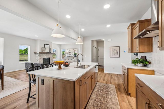 9901 N Migratory LANE, Mequon, WI 53097