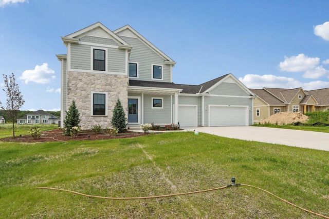 9901 N Migratory LANE, Mequon, WI 53097