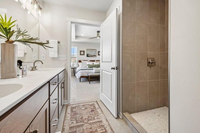 9901 N Migratory LANE, Mequon, WI 53097