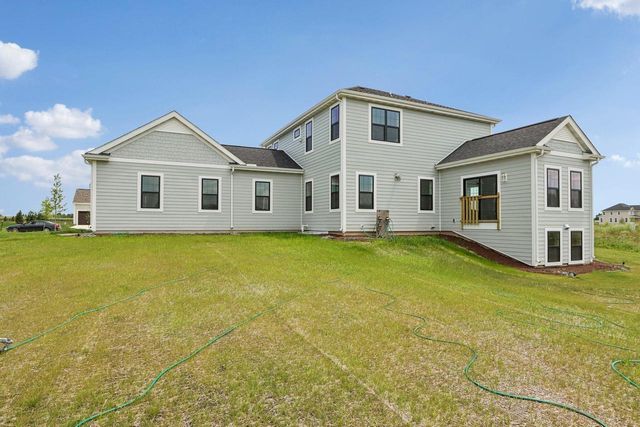 9901 N Migratory LANE, Mequon, WI 53097