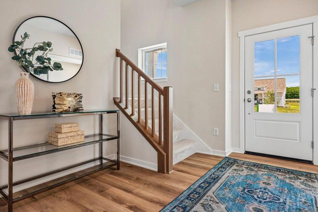 9901 N Migratory LANE, Mequon, WI 53097