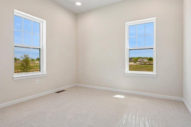 9901 N Migratory LANE, Mequon, WI 53097