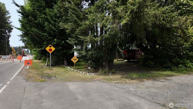 18621 Smokey Point Boulevard, Arlington, WA 98223