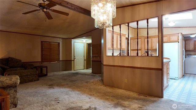 18621 Smokey Point Boulevard, Arlington, WA 98223
