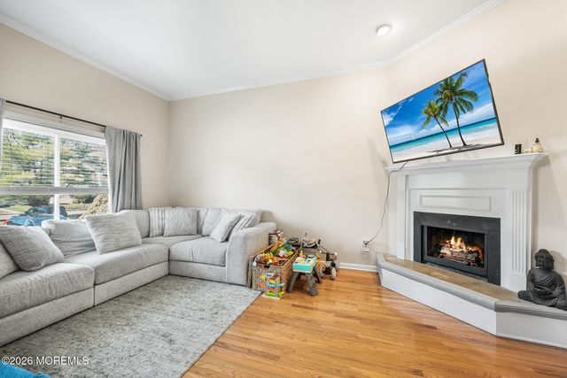 134 Clubhouse Drive, Middletown, NJ 07748