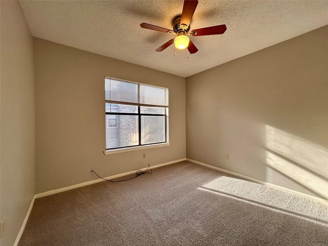 8905 Schick RD D, Austin, TX 78729