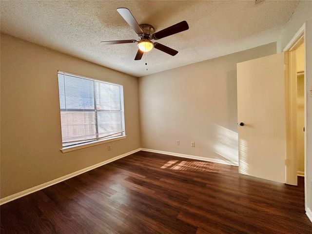 8905 Schick RD D, Austin, TX 78729